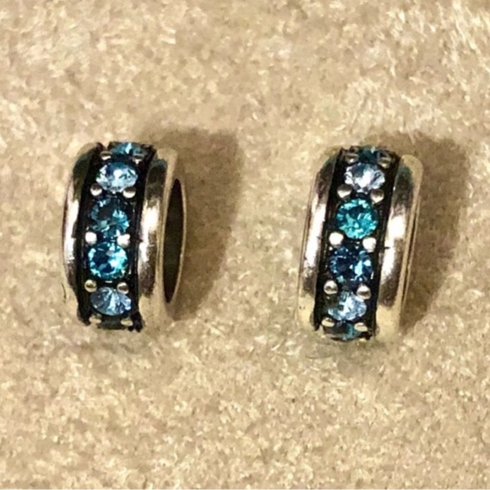 🆕Listing! Two Brighton Crystal Voyage spacers Thin beads Blue crystals Retired